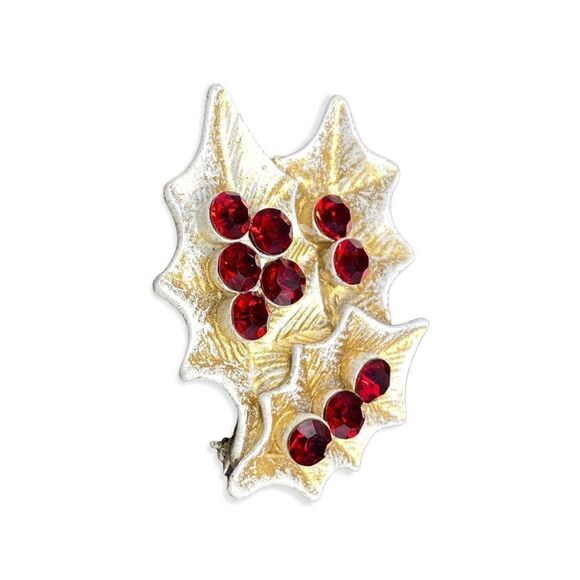 White and gold metal poinsettia pin with dark red rhinestones all intact marked - Picture 15 of 16